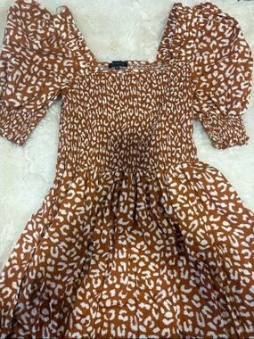 STATE Rust and White Leopard-Print Puff Sleeve Dress